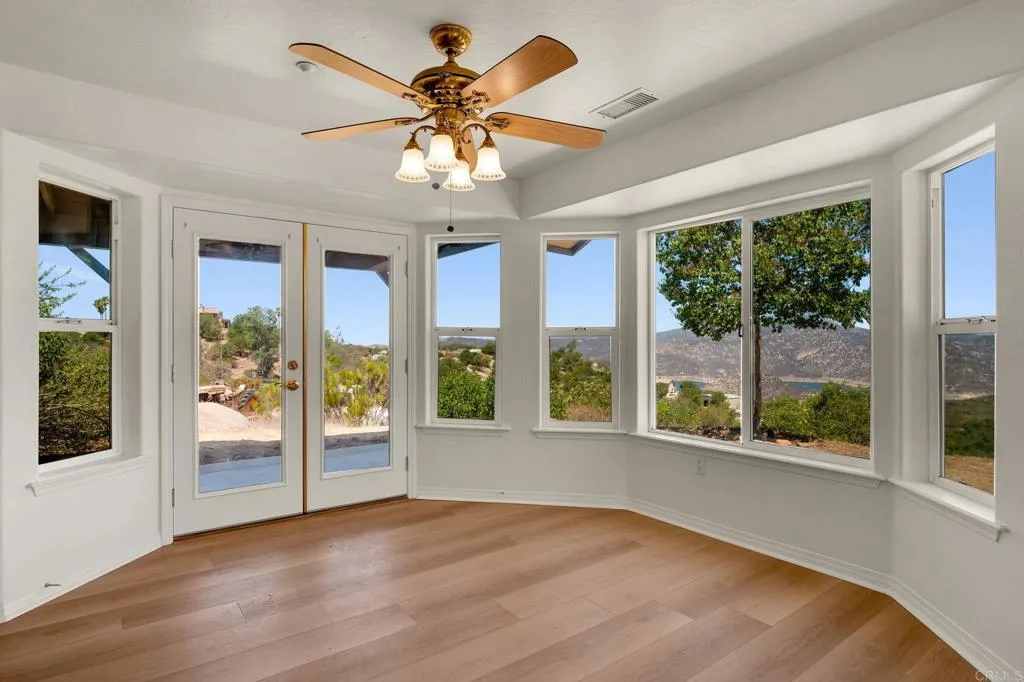 https://cdn.realtyfeed.com/cdn/127/306779491/7ac4d92da3a0e7a75d995f8eb0ad0e2f.webp