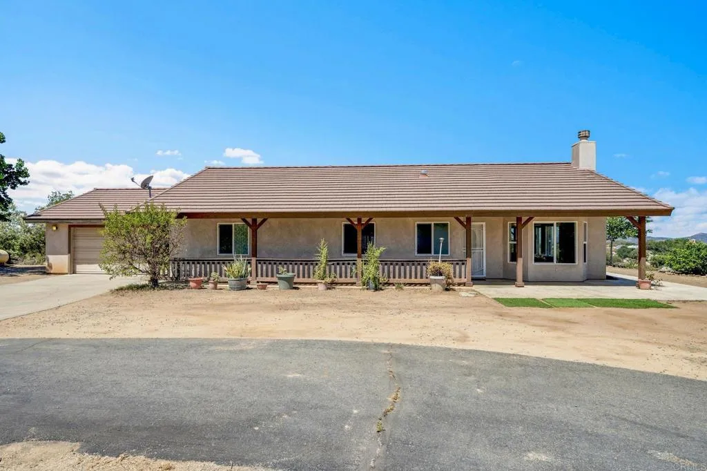 https://cdn.realtyfeed.com/cdn/127/306779491/88069eeac06c461c2bffa660f879582e.webp