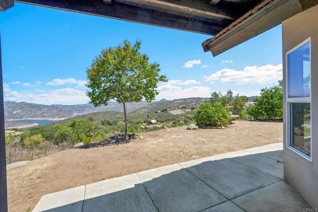 https://cdn.realtyfeed.com/cdn/127/306779491/972b22b160094c122ba79b5ccdb5956f.webp