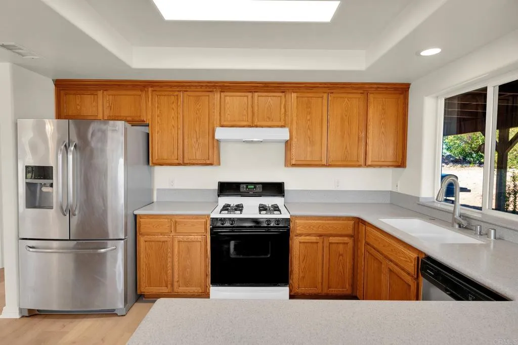 https://cdn.realtyfeed.com/cdn/127/306779491/ab1118eaa6374e3dba9ac82858e577ec.webp