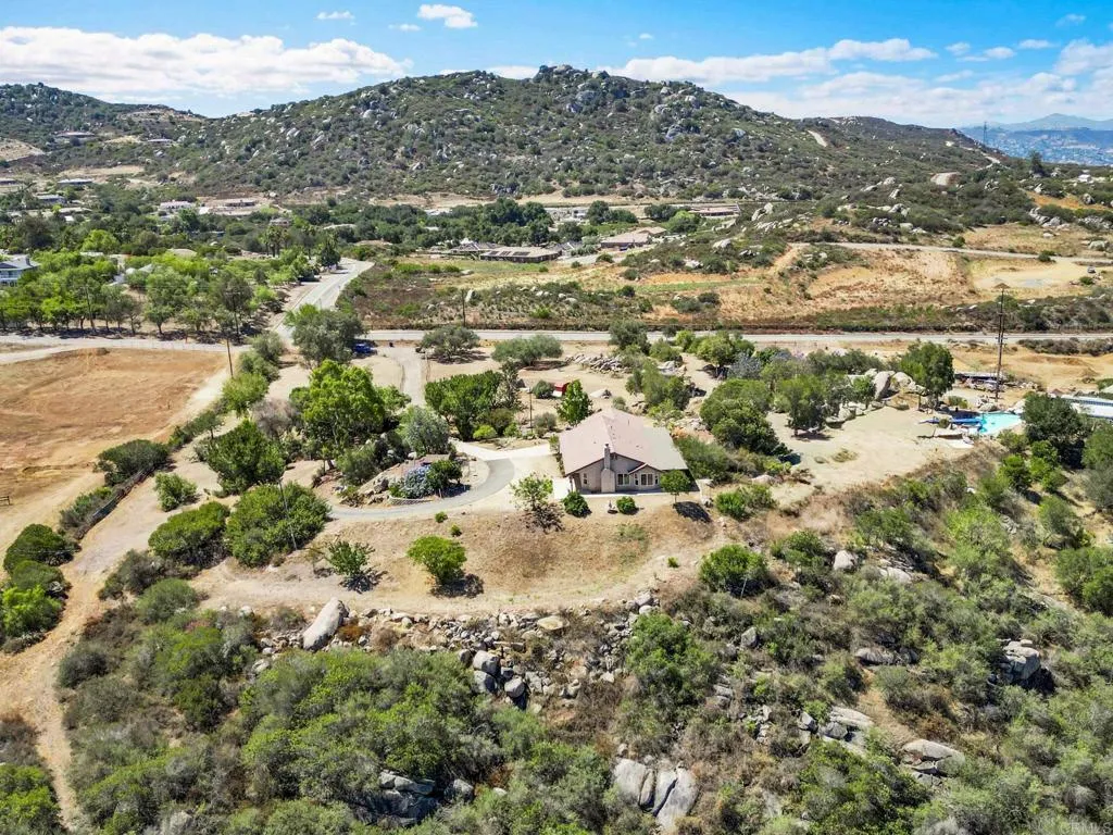 https://cdn.realtyfeed.com/cdn/127/306779491/dec9a5177245b42344d1e280b6792554.webp