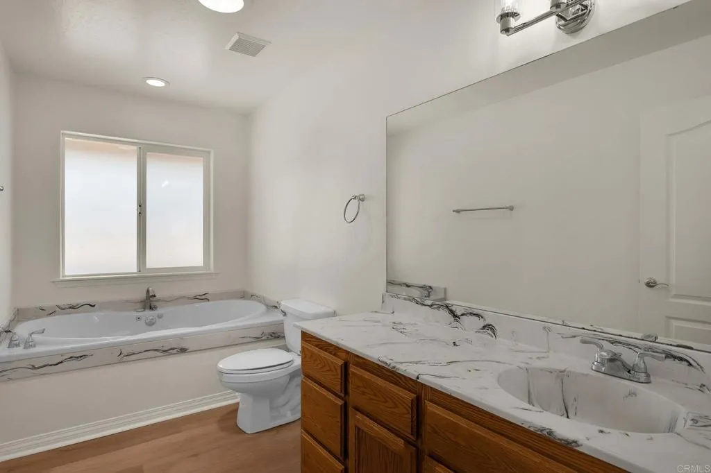 https://cdn.realtyfeed.com/cdn/127/306779491/ef162bdbe5296e4f29c2a14302260f09.webp