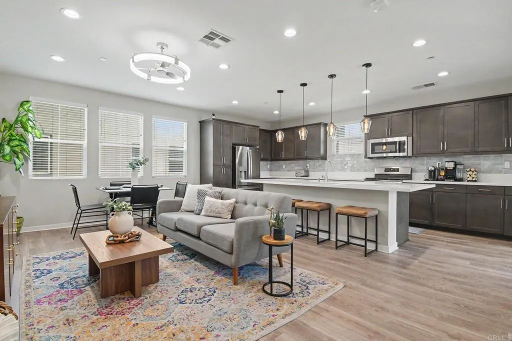 2144 Stellar Way Unit 1, Chula Vista, CA 91915 - Photo 5 of 40, Chula Vista, CA