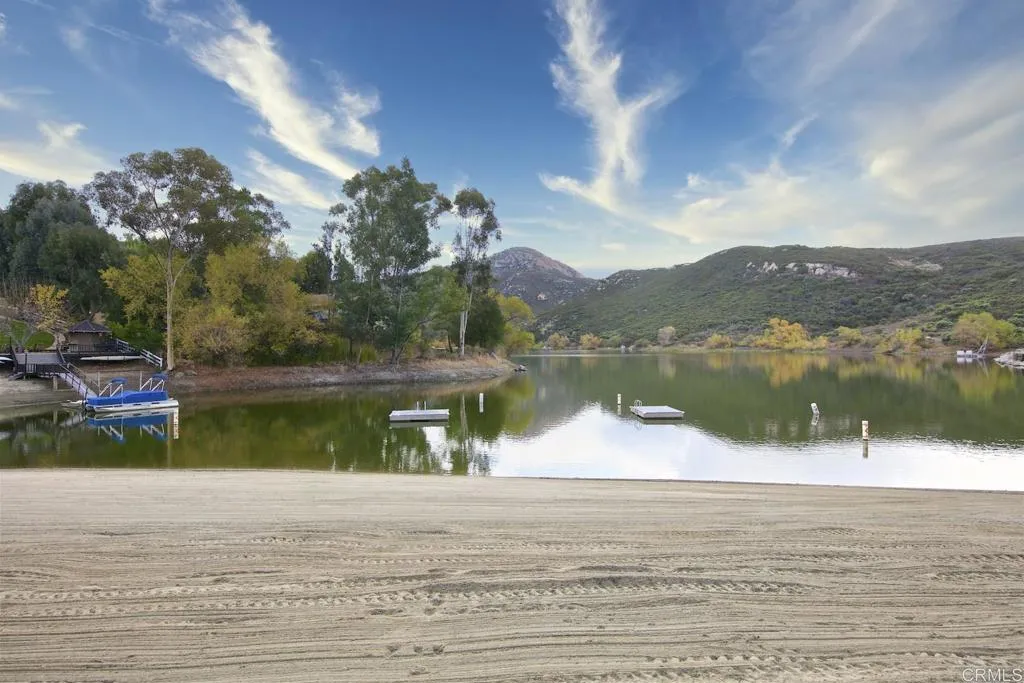 https://cdn.realtyfeed.com/cdn/127/306779524/11b79fd34f48573a114a9bd1b23a91f5.webp