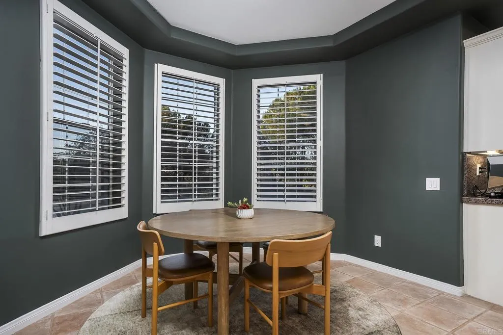 https://cdn.realtyfeed.com/cdn/127/306779524/2a48e2ea4baad6dee189eeab823dfcf5.webp