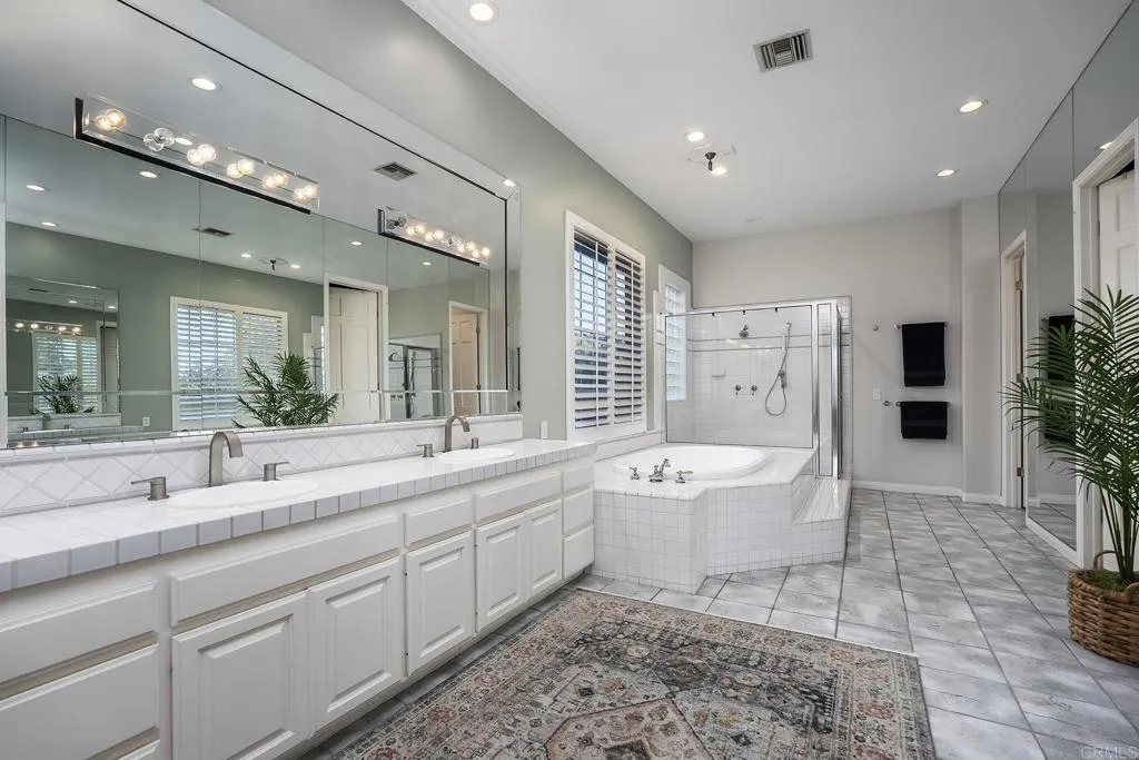 https://cdn.realtyfeed.com/cdn/127/306779524/4e5d815e783dba3505b199a2d97b3186.webp