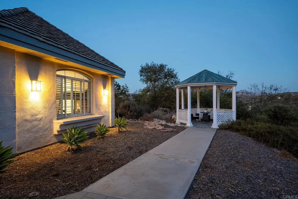 https://cdn.realtyfeed.com/cdn/127/306779524/6fb359f17b1ae2c8417201eaf16cabc5.webp