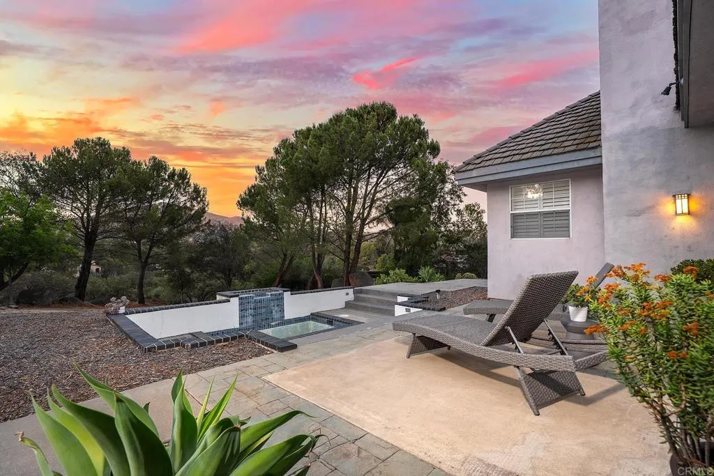 https://cdn.realtyfeed.com/cdn/127/306779524/702bb7b541724a9ef5afbd53c0bb23c6.webp