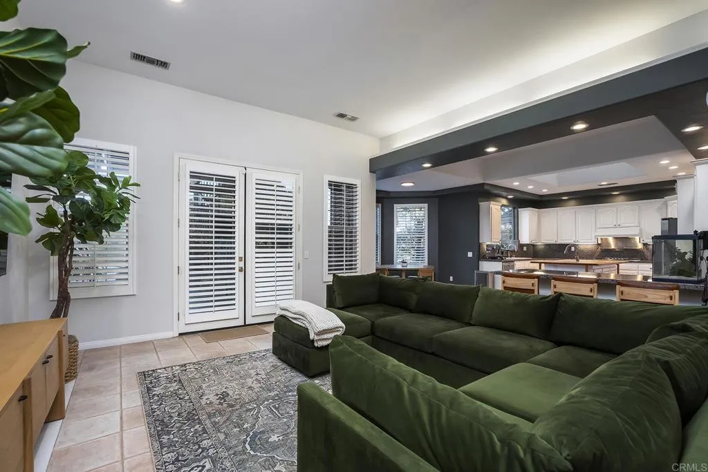 https://cdn.realtyfeed.com/cdn/127/306779524/a2aad686429b77f96e16975b8986f5c0.webp