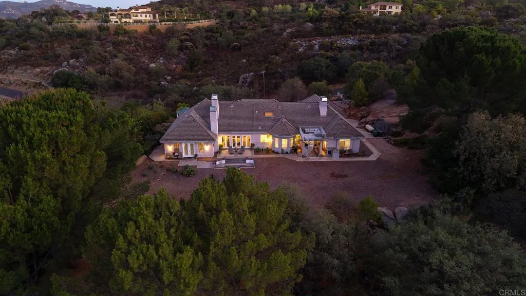 https://cdn.realtyfeed.com/cdn/127/306779524/a495ca76b210a09ad2f601445548a392.webp