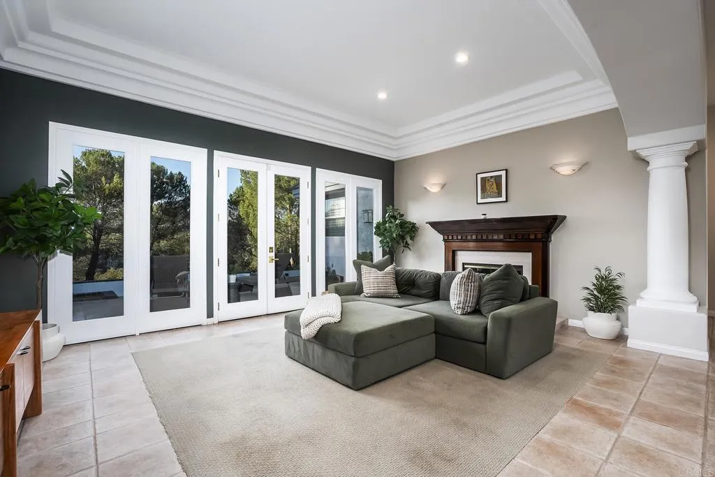 https://cdn.realtyfeed.com/cdn/127/306779524/a93d597f8fd78e1d61eb4a0413da47db.webp