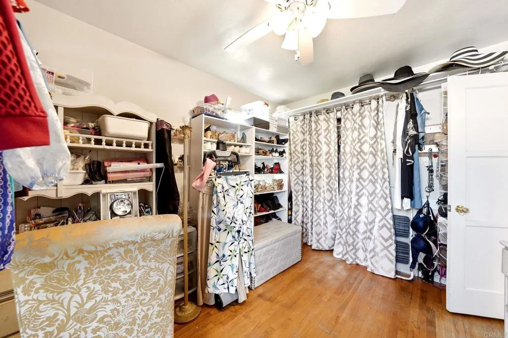 https://cdn.realtyfeed.com/cdn/127/306779531/8c6f98b482e7ba509a547ca641aedff4.webp