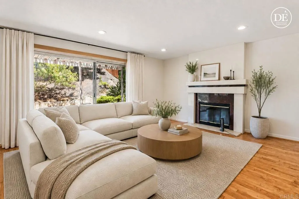 https://cdn.realtyfeed.com/cdn/127/306779576/14839eab3ce15bc80a0e51ca143306bd.webp