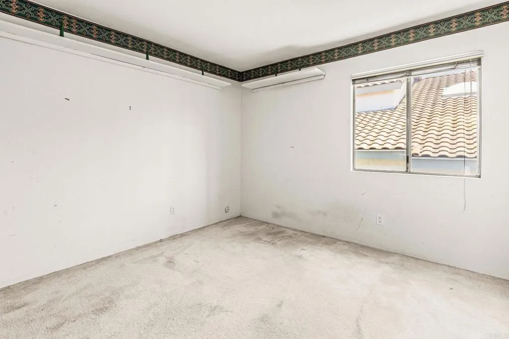 https://cdn.realtyfeed.com/cdn/127/306779576/6ce9a6f9b2adf9ebbe441752ed36c0b4.webp