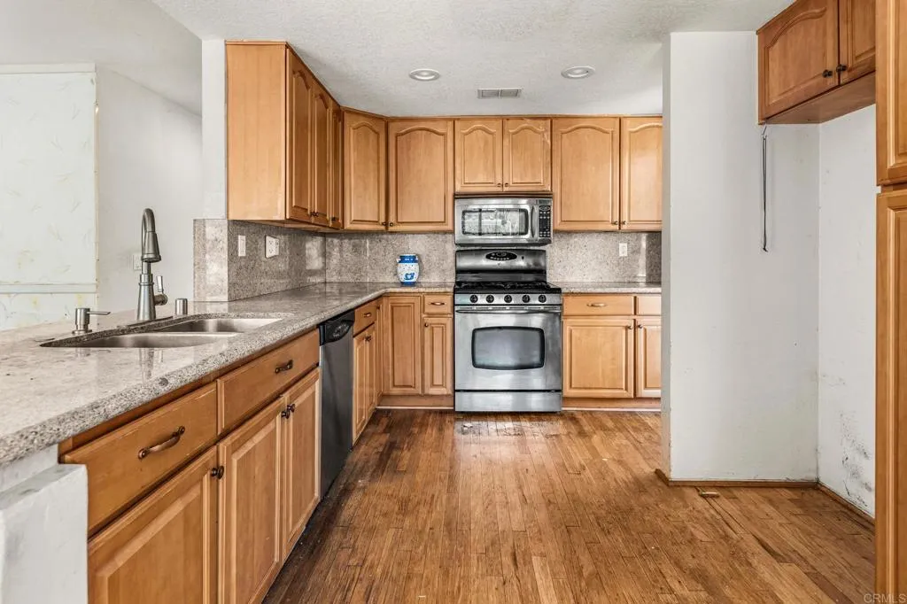 https://cdn.realtyfeed.com/cdn/127/306779576/bf4afd0cf800662ec8fee2967719d7bc.webp