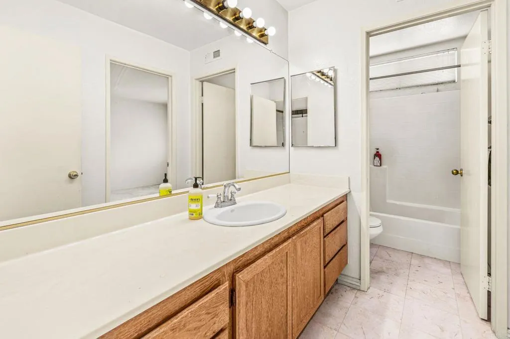 https://cdn.realtyfeed.com/cdn/127/306779576/d12237b824bed6510d356f4f3b4e709a.webp