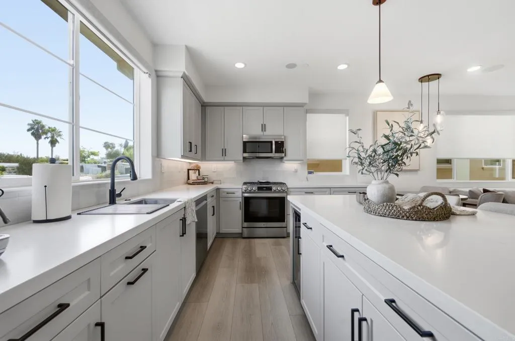 Photo #8: PTP2605711 Listing: Photo #8