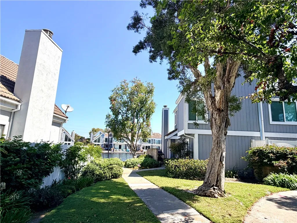Huntington Beach, CA 92649
