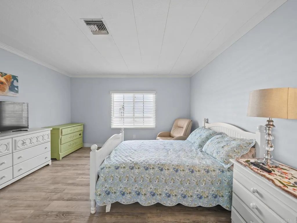 https://cdn.realtyfeed.com/cdn/127/306779693/0964da3df4166396993e6376a9517216.webp