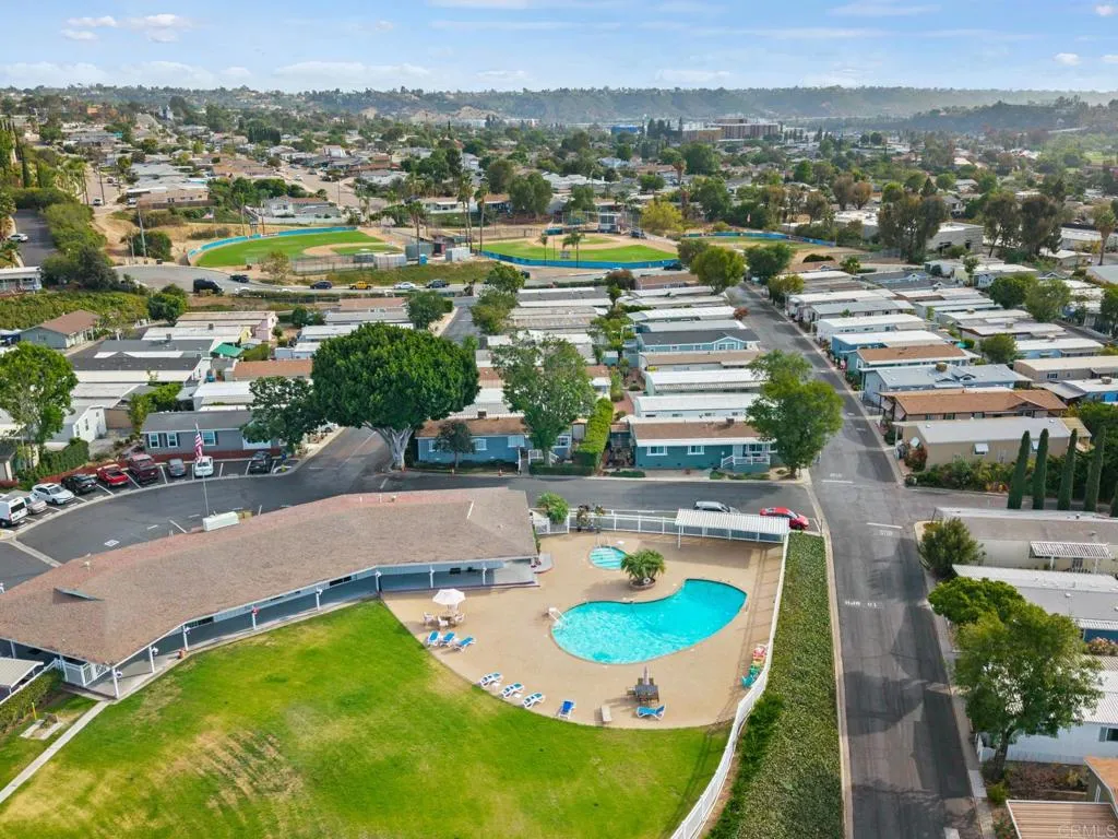 https://cdn.realtyfeed.com/cdn/127/306779693/ab11fac163334e638352a18638ba4f7e.webp