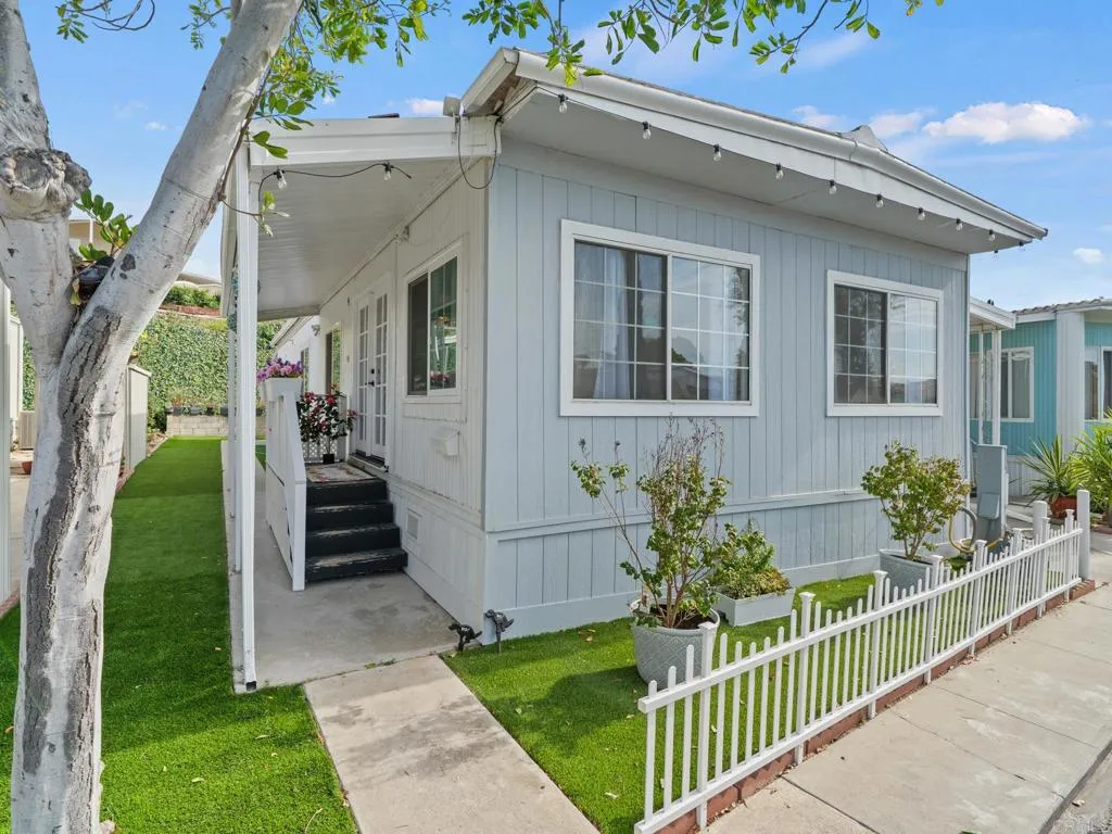 https://cdn.realtyfeed.com/cdn/127/306779693/ee4d3204bb3f37174ce034a1d830258c.webp