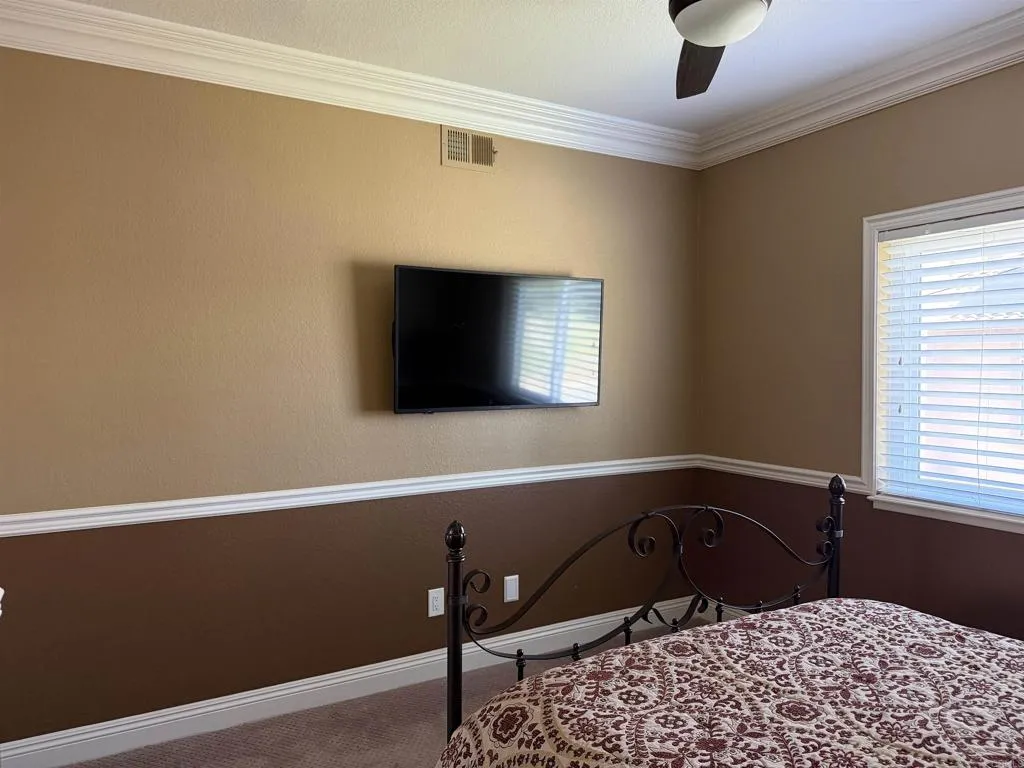 https://cdn.realtyfeed.com/cdn/127/306779704/a17d5c803773794e4aae2bd06b354de5.webp