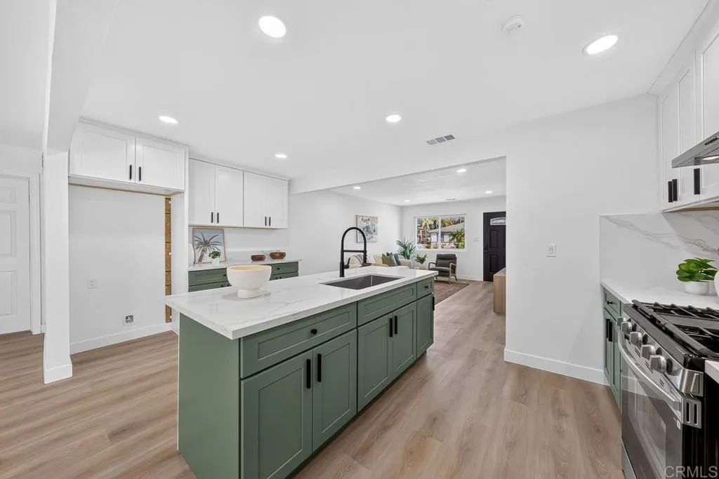 https://cdn.realtyfeed.com/cdn/127/306779761/13c3a6fa2eb916889e4a6c794101c6b0.webp