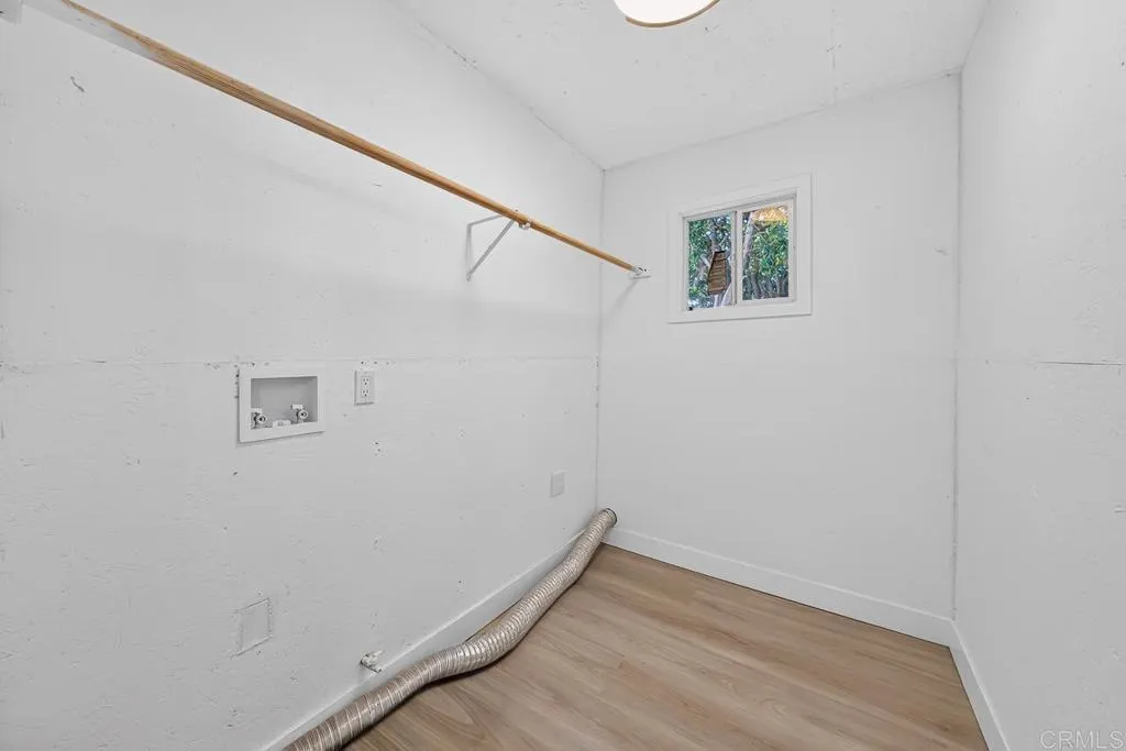 https://cdn.realtyfeed.com/cdn/127/306779761/35756f386506c4a7d73af8a0da2431dc.webp