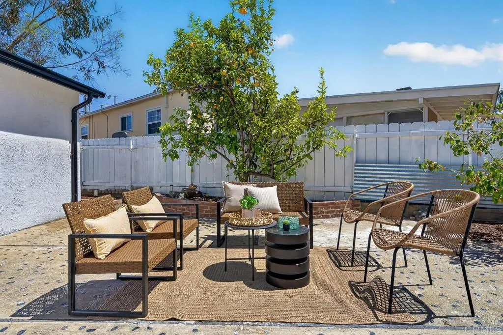 https://cdn.realtyfeed.com/cdn/127/306779761/5e0d8c7f2d7fa1e9372f48b8238da8ed.webp