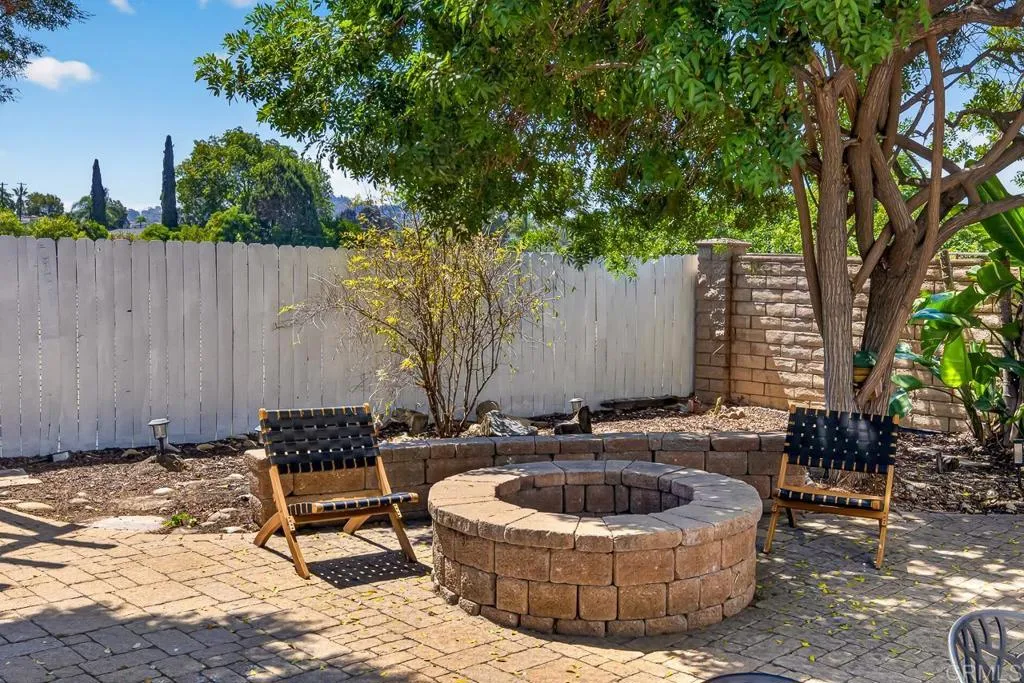 https://cdn.realtyfeed.com/cdn/127/306779761/76eb7d43613b592387cb0c708100d144.webp
