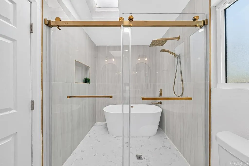 https://cdn.realtyfeed.com/cdn/127/306779761/88d2948ed4156782b27d04d641f62fe2.webp