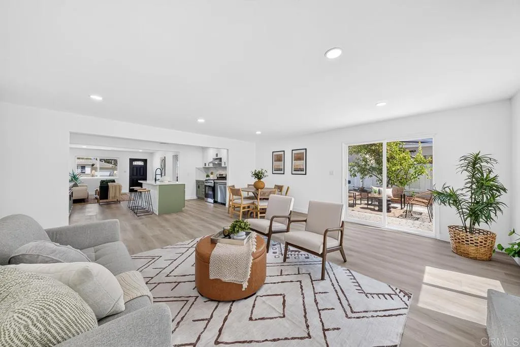 https://cdn.realtyfeed.com/cdn/127/306779761/b446528e2786e3fdb6eac70e2de67198.webp