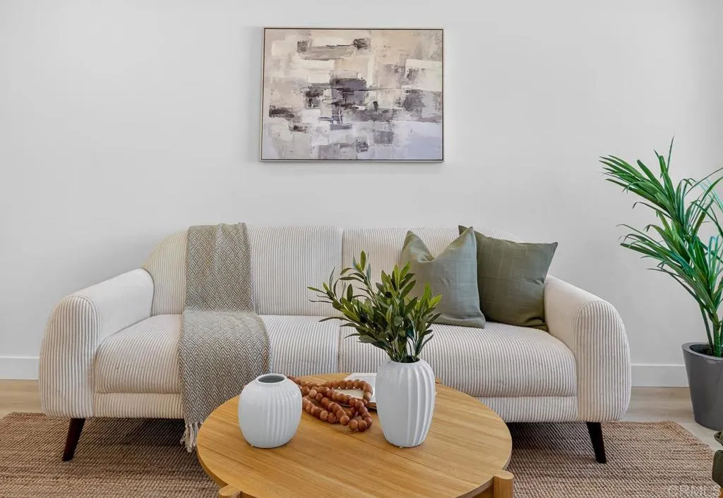 https://cdn.realtyfeed.com/cdn/127/306779761/ed1605e7b47e5e3f97c84fd3e9cd3517.webp