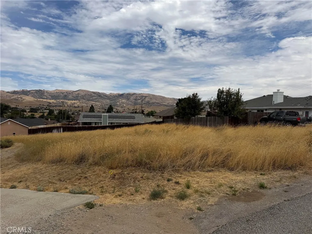Tehachapi, CA 93561