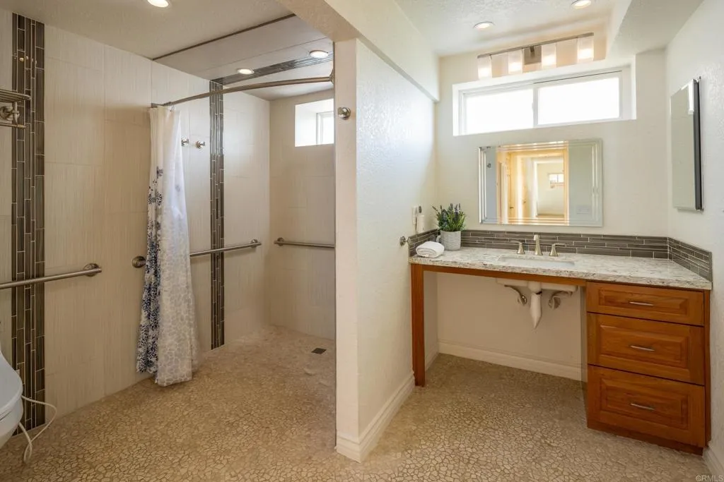 https://cdn.realtyfeed.com/cdn/127/306779817/4450d1d247ca4ad76dc9efed43f93f8c.webp