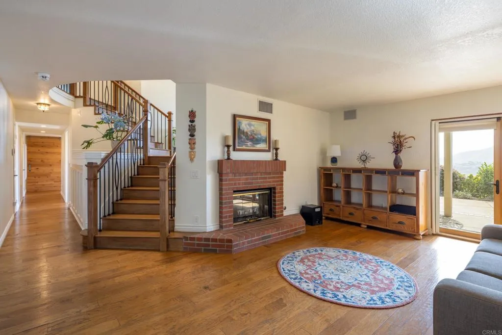 https://cdn.realtyfeed.com/cdn/127/306779817/b194a70c1423a7a71e4bfa975547015f.webp