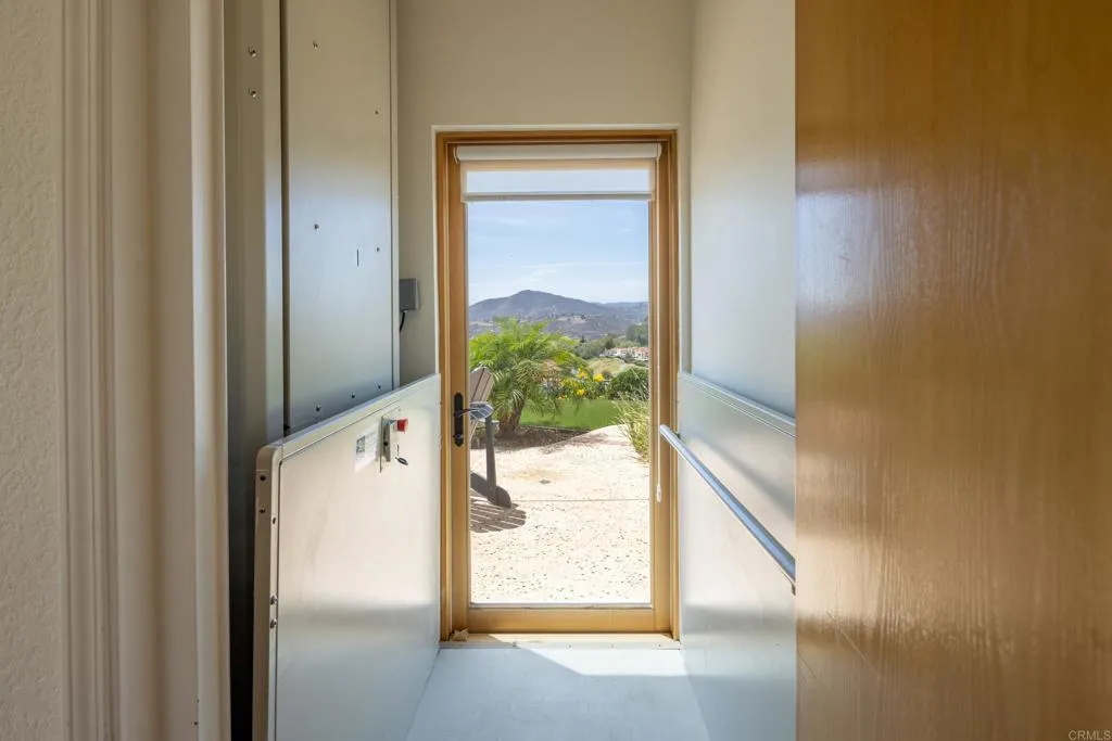 https://cdn.realtyfeed.com/cdn/127/306779817/d48ba904d942bec81f69dd5a48e42a8b.webp