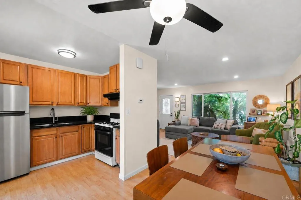 https://cdn.realtyfeed.com/cdn/127/306779883/250f710edeb73867d7baf76a56d554cf.webp