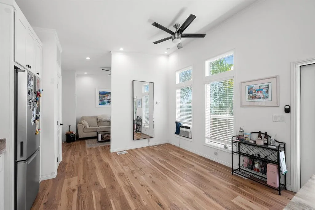 https://cdn.realtyfeed.com/cdn/127/306779883/8ed09505203ca502a5190061c2addf9b.webp