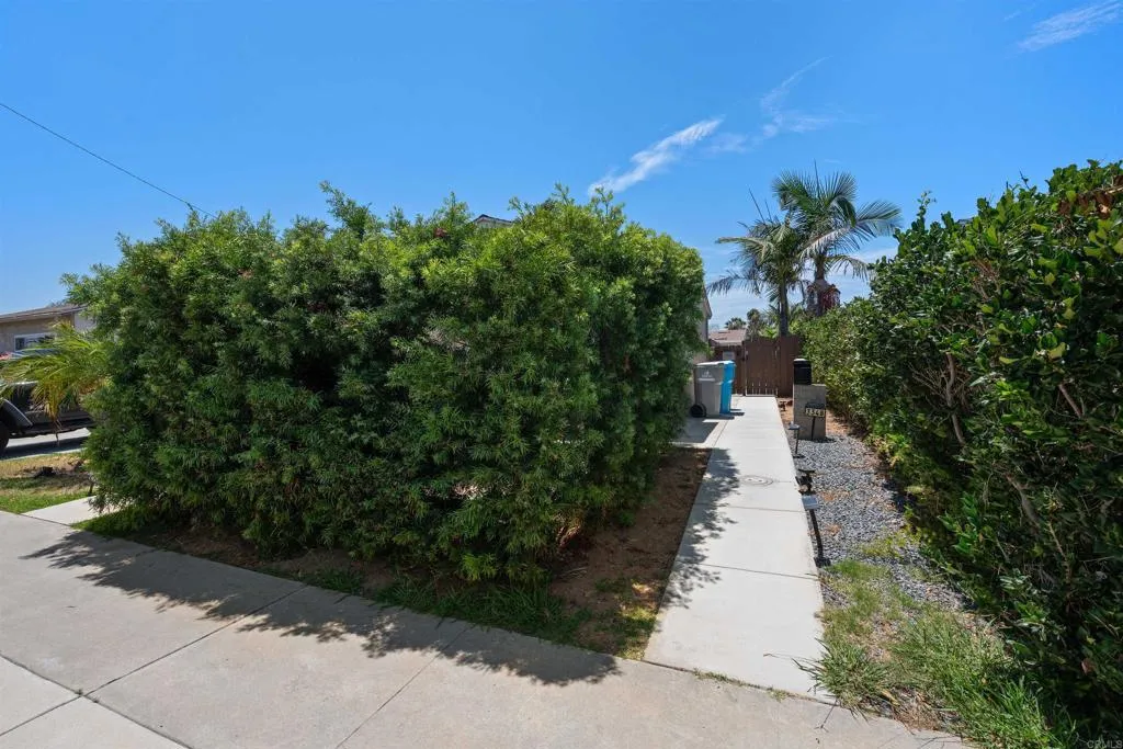 https://cdn.realtyfeed.com/cdn/127/306779883/9cb20a3decc89c82af2fd1ae4c6eec00.webp