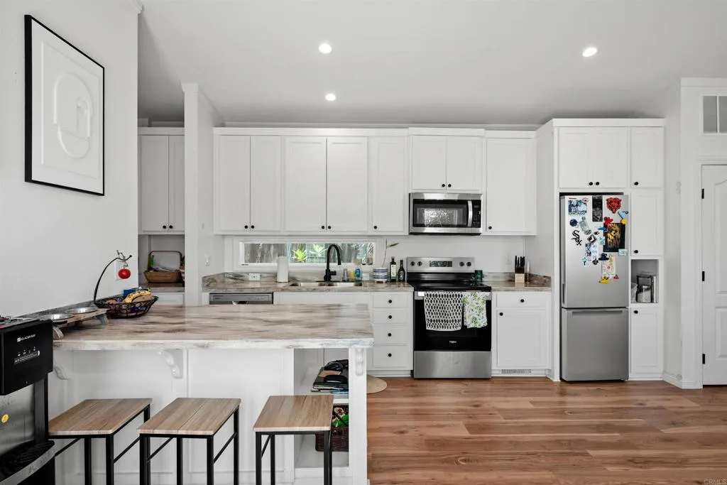 https://cdn.realtyfeed.com/cdn/127/306779883/cce0325ee09bbb9623eb1ef46e52b7a5.webp