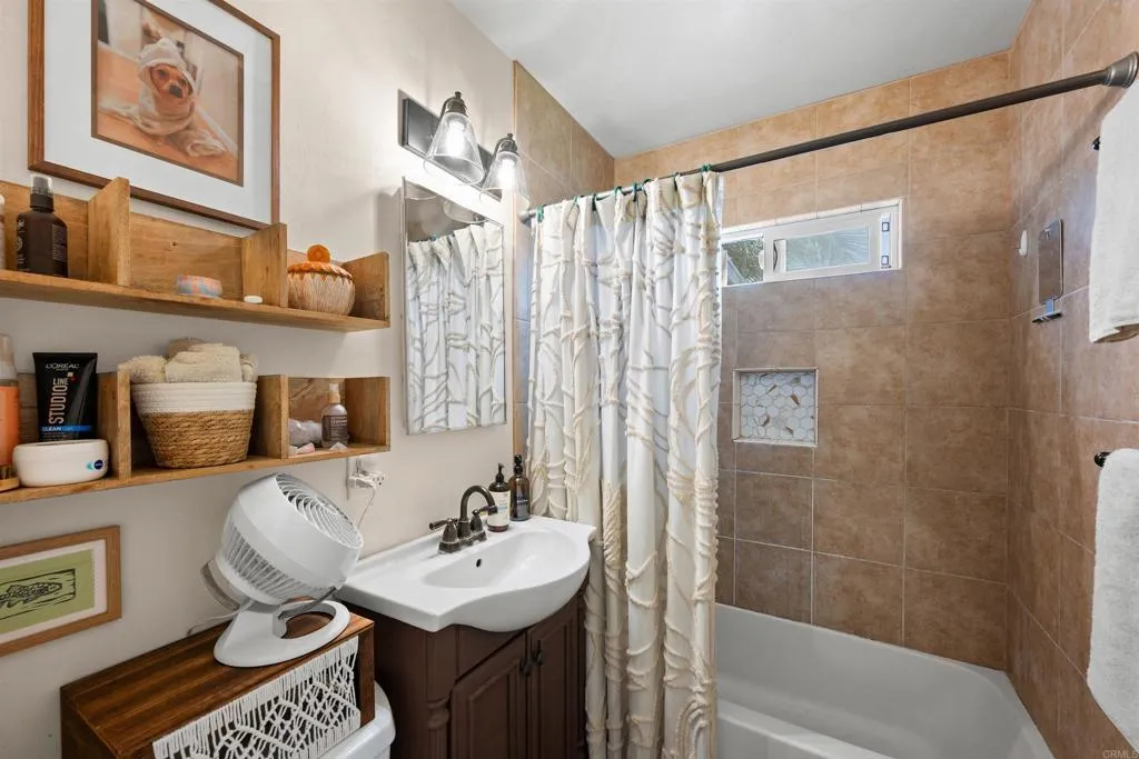 https://cdn.realtyfeed.com/cdn/127/306779883/d7b2015918cc457ea0b59a0c737e057a.webp