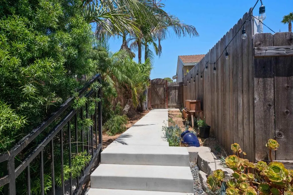 https://cdn.realtyfeed.com/cdn/127/306779883/f26479001b7eed0af7024b511f313272.webp