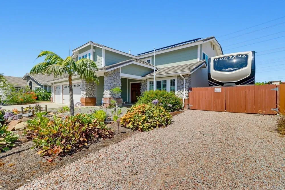 https://cdn.realtyfeed.com/cdn/127/306779884/17269f1f9ac189353a1f5565badfeb5a.webp
