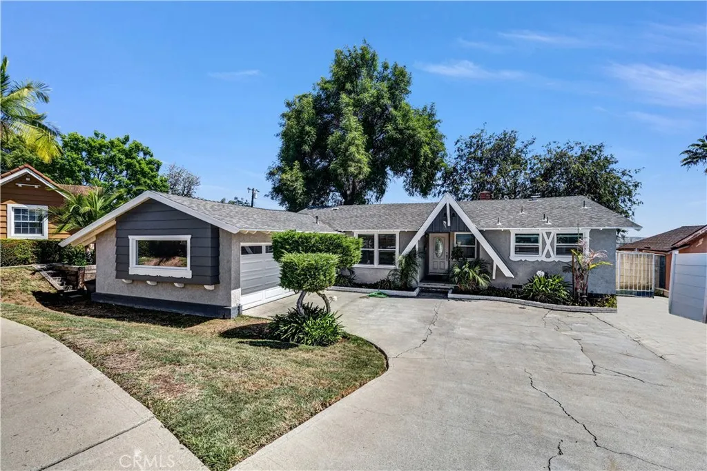 1320 Comity Circle