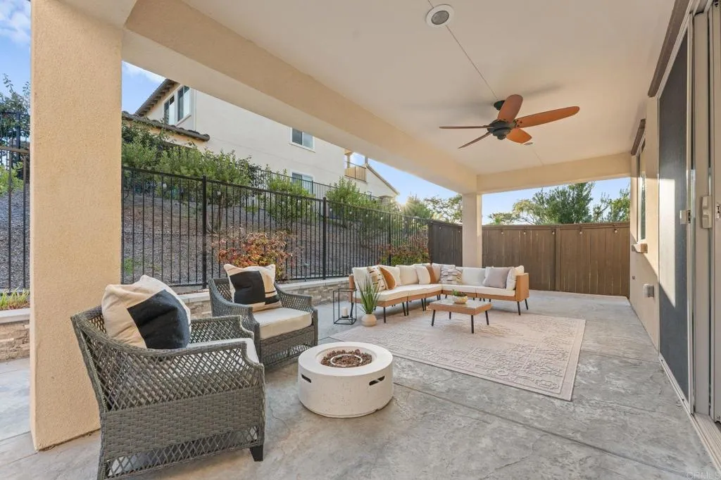 261 Flores Lane, Vista, CA 92083 - Photo 5 of 37, Vista, CA