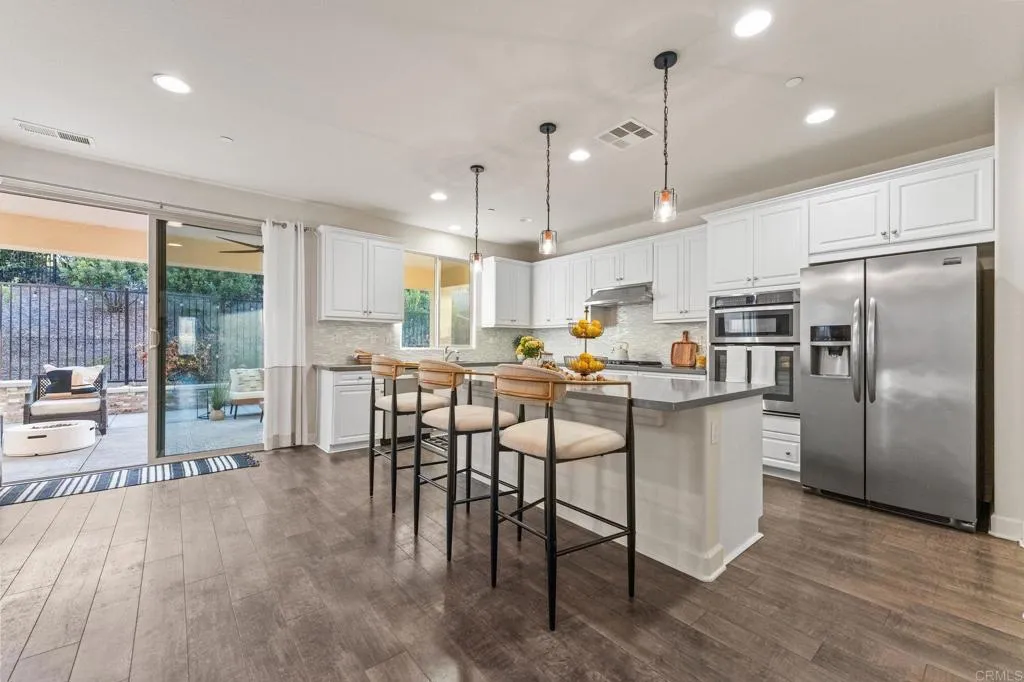 https://cdn.realtyfeed.com/cdn/127/306779890/93ce7286d96ce0c2d2e6a70ba669a13d.webp