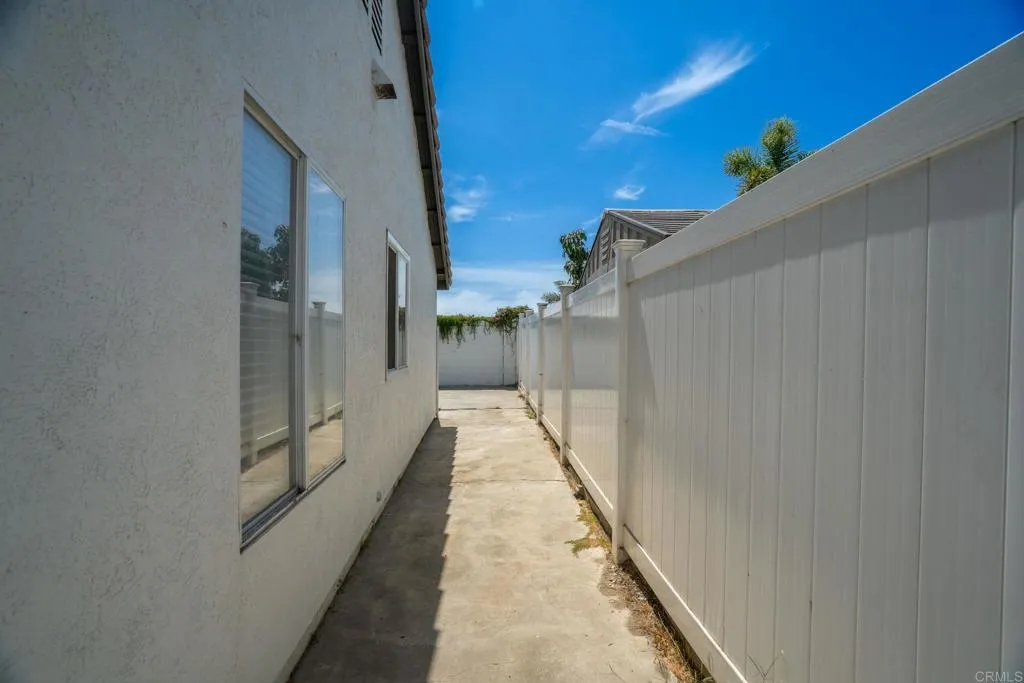https://cdn.realtyfeed.com/cdn/127/306779895/8302907ec49c37a32fb777b37b9652b9.webp
