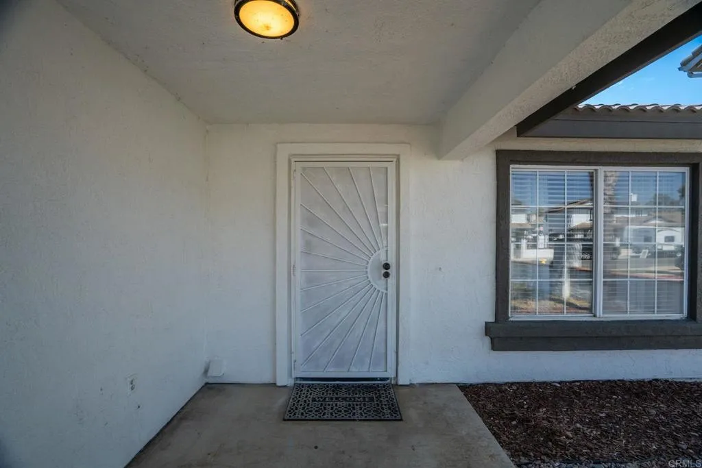 https://cdn.realtyfeed.com/cdn/127/306779895/9cca8bd0d6ec2fbea20873243f68300d.webp