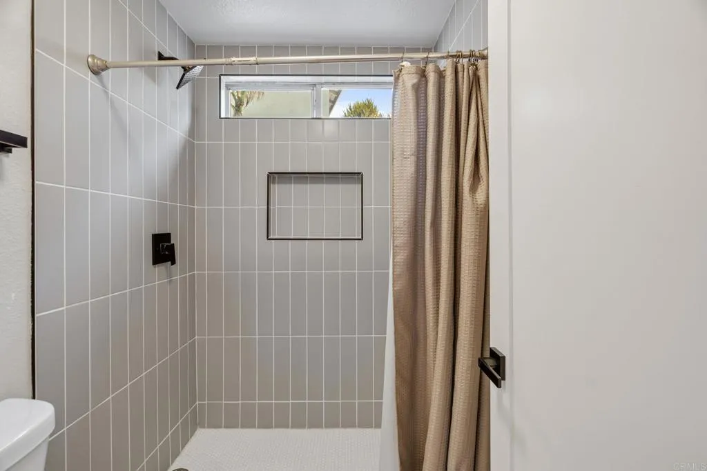 https://cdn.realtyfeed.com/cdn/127/306779895/a96d4336b5072e913b5ee40646398195.webp